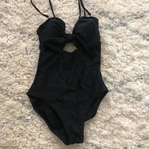 Black old navy bathing suit